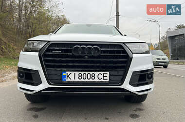 Позашляховик / Кросовер Audi Q7 2017 в Києві