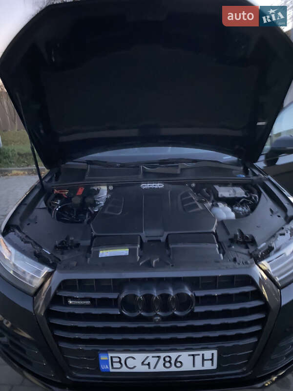 Позашляховик / Кросовер Audi Q7 2017 в Львові