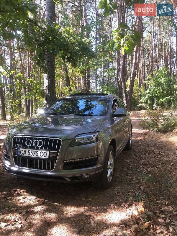 Внедорожник / Кроссовер Audi Q7 2011 в Черкассах