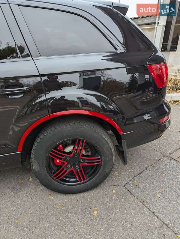 Внедорожник / Кроссовер Audi Q7 2011 в Харькове