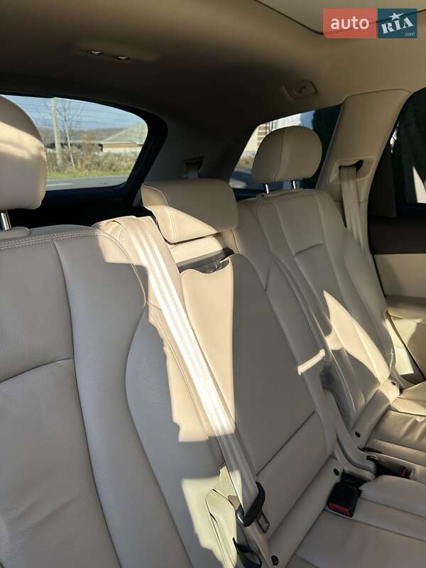 Внедорожник / Кроссовер Audi Q7 2016 в Солотвине