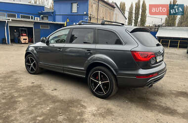 Внедорожник / Кроссовер Audi Q7 2012 в 