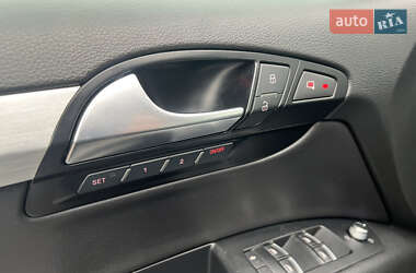 Внедорожник / Кроссовер Audi Q7 2012 в 