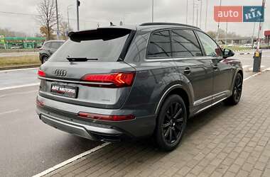 Внедорожник / Кроссовер Audi Q7 2023 в Киеве