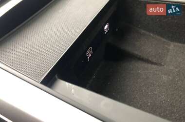 Внедорожник / Кроссовер Audi Q7 2022 в 