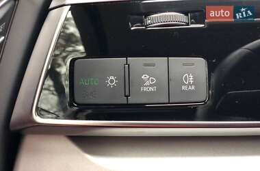 Внедорожник / Кроссовер Audi Q7 2022 в 