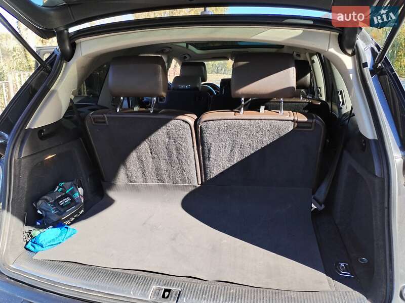 Внедорожник / Кроссовер Audi Q7 2011 в Звягеле