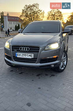 Внедорожник / Кроссовер Audi Q7 2011 в Харькове