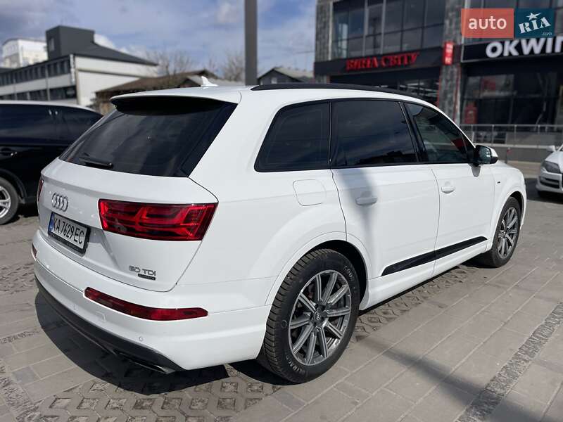 Внедорожник / Кроссовер Audi Q7 2018 в Киеве