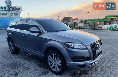 Позашляховик / Кросовер Audi Q7 2012 в 