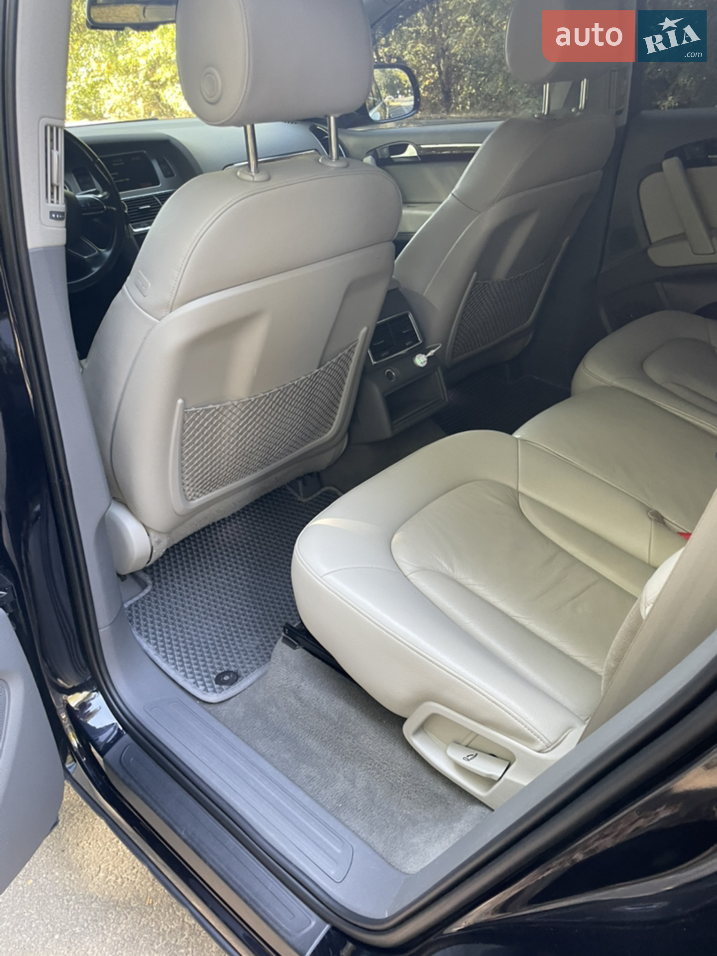 2011 Audi Q7 - мініатюра 10