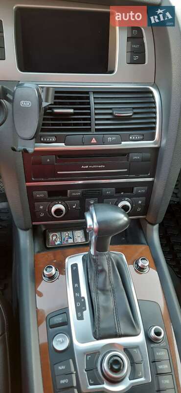 Внедорожник / Кроссовер Audi Q7 2014 в Запорожье