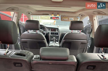 Позашляховик / Кросовер Audi Q7 2009 в 