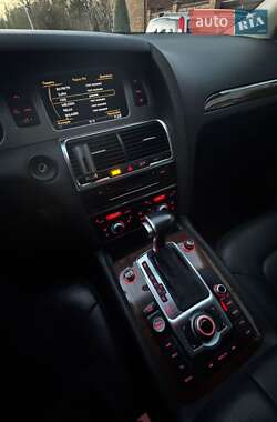 Внедорожник / Кроссовер Audi Q7 2014 в 