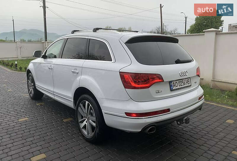 Позашляховик / Кросовер Audi Q7 2013 в Львові