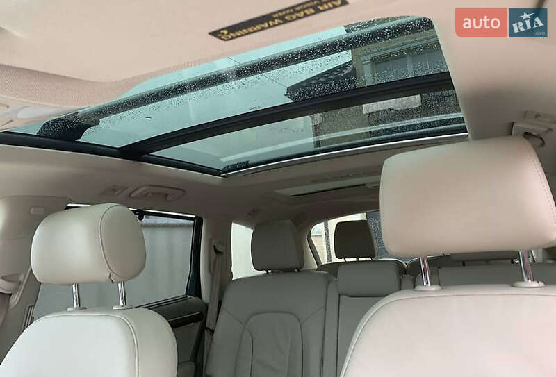 Позашляховик / Кросовер Audi Q7 2013 в Львові
