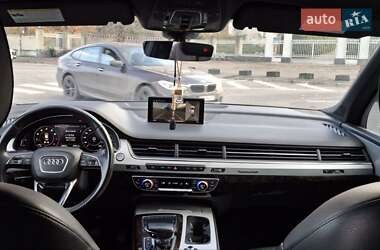 Внедорожник / Кроссовер Audi Q7 2019 в 