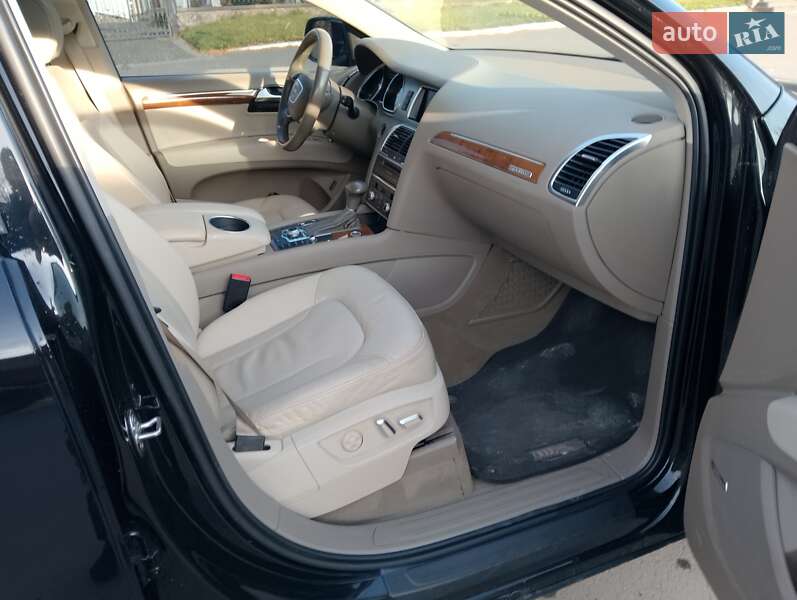 Внедорожник / Кроссовер Audi Q7 2014 в Киеве