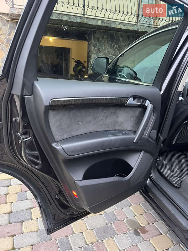 Внедорожник / Кроссовер Audi Q7 2013 в Бережанах