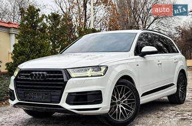 Позашляховик / Кросовер Audi Q7 2016 в Дніпрі