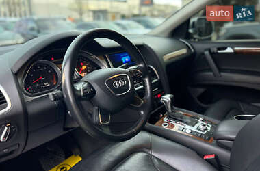 Внедорожник / Кроссовер Audi Q7 2015 в 