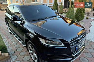 Внедорожник / Кроссовер Audi Q7 2007 в Вараше