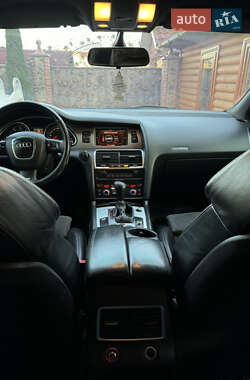 Внедорожник / Кроссовер Audi Q7 2007 в Вараше