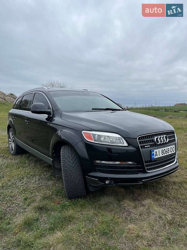 Внедорожник / Кроссовер Audi Q7 2008 в Первомайске