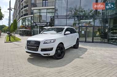 Внедорожник / Кроссовер Audi Q7 2014 в Ужгороде