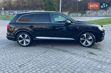 Внедорожник / Кроссовер Audi Q7 2016 в Львове