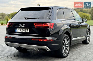 Позашляховик / Кросовер Audi Q7 2019 в 