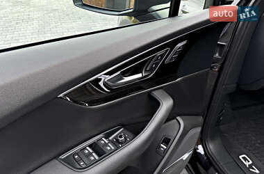 Позашляховик / Кросовер Audi Q7 2019 в 