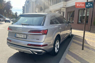 Внедорожник / Кроссовер Audi Q7 2016 в Полтаве
