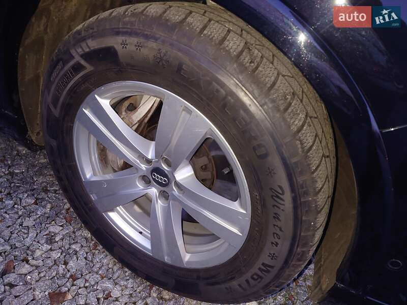 Позашляховик / Кросовер Audi Q7 2015 в Самборі