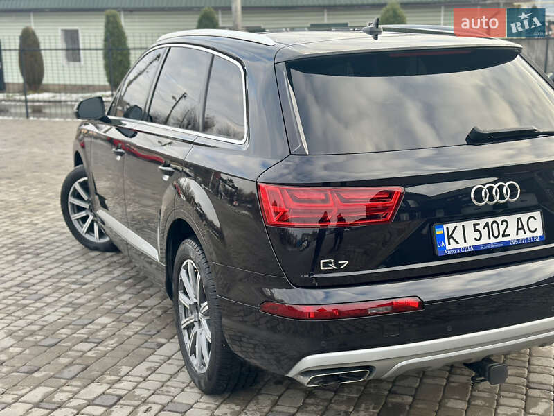 Внедорожник / Кроссовер Audi Q7 2017 в Белой Церкви
