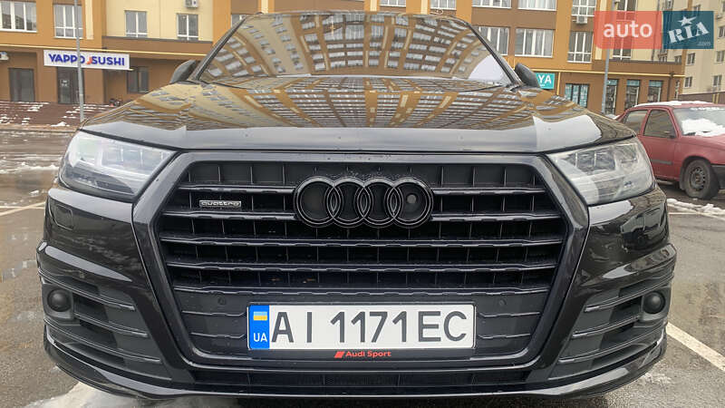 Внедорожник / Кроссовер Audi Q7 2017 в Киеве