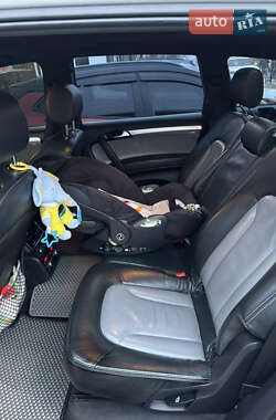 Внедорожник / Кроссовер Audi Q7 2011 в Черновцах