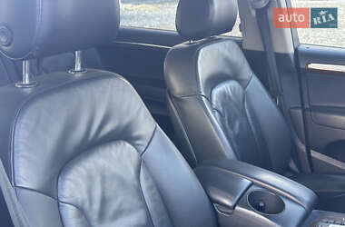 Внедорожник / Кроссовер Audi Q7 2011 в 