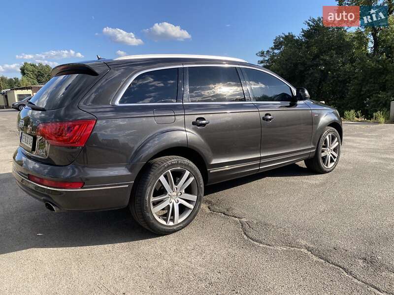 Позашляховик / Кросовер Audi Q7 2013 в Дніпрі