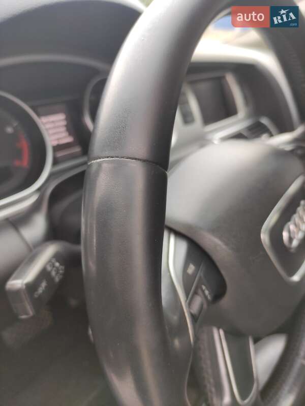 Позашляховик / Кросовер Audi Q7 2013 в Дніпрі