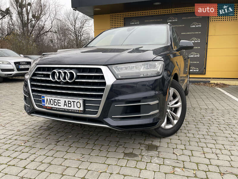 Audi Q7 