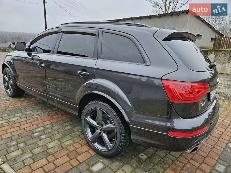 Позашляховик / Кросовер Audi Q7 2013 в Чорткові