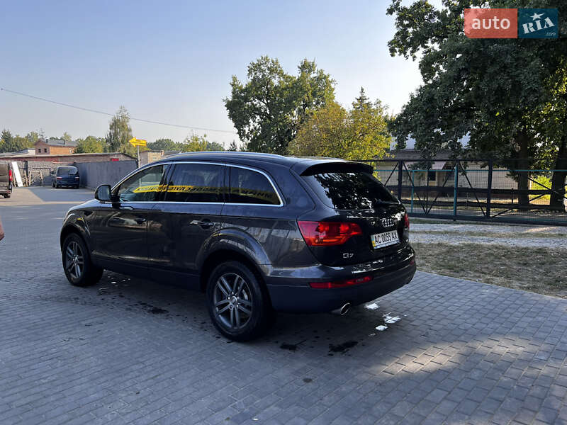 Внедорожник / Кроссовер Audi Q7 2009 в Луцке