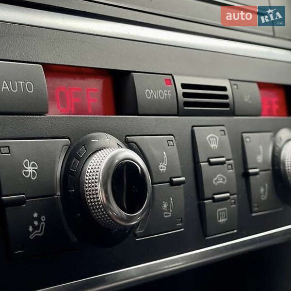 Позашляховик / Кросовер Audi Q7 2011 в Самборі