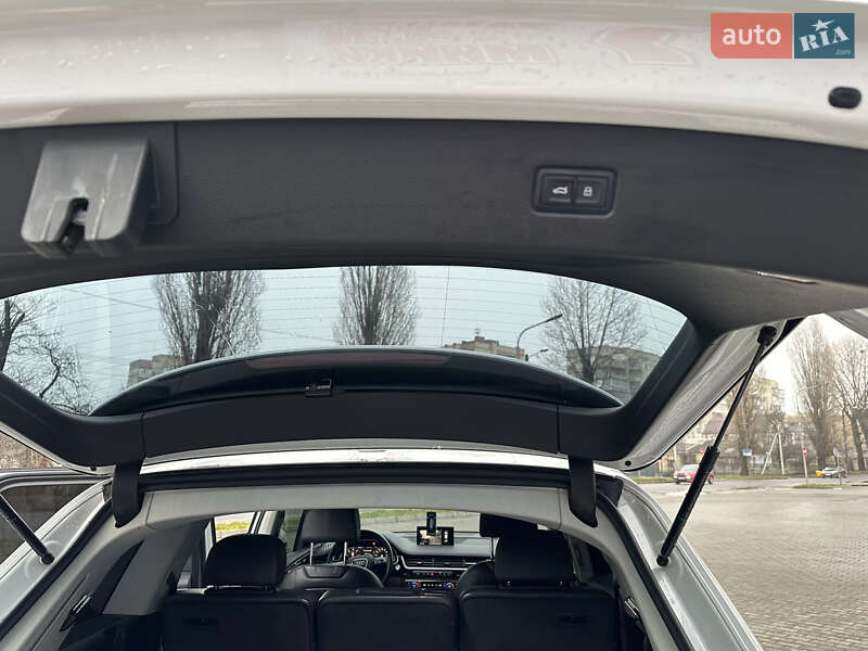 Внедорожник / Кроссовер Audi Q7 2016 в Хмельницком