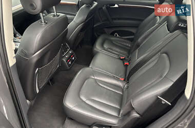 Внедорожник / Кроссовер Audi Q7 2012 в 