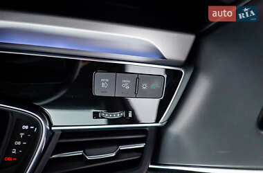 Внедорожник / Кроссовер Audi Q7 2021 в 