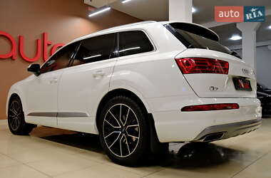 Позашляховик / Кросовер Audi Q7 2016 в Одесі