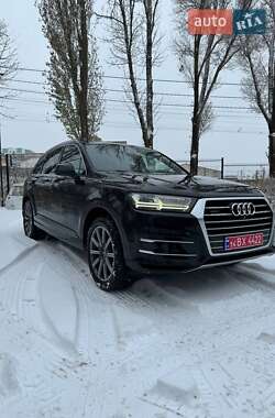 Позашляховик / Кросовер Audi Q7 2017 в Львові