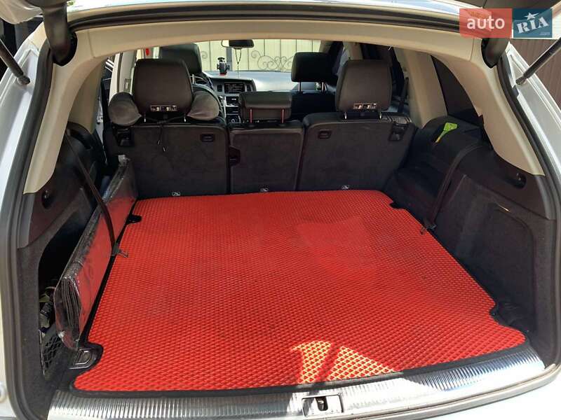 Позашляховик / Кросовер Audi Q7 2013 в Тростянці
